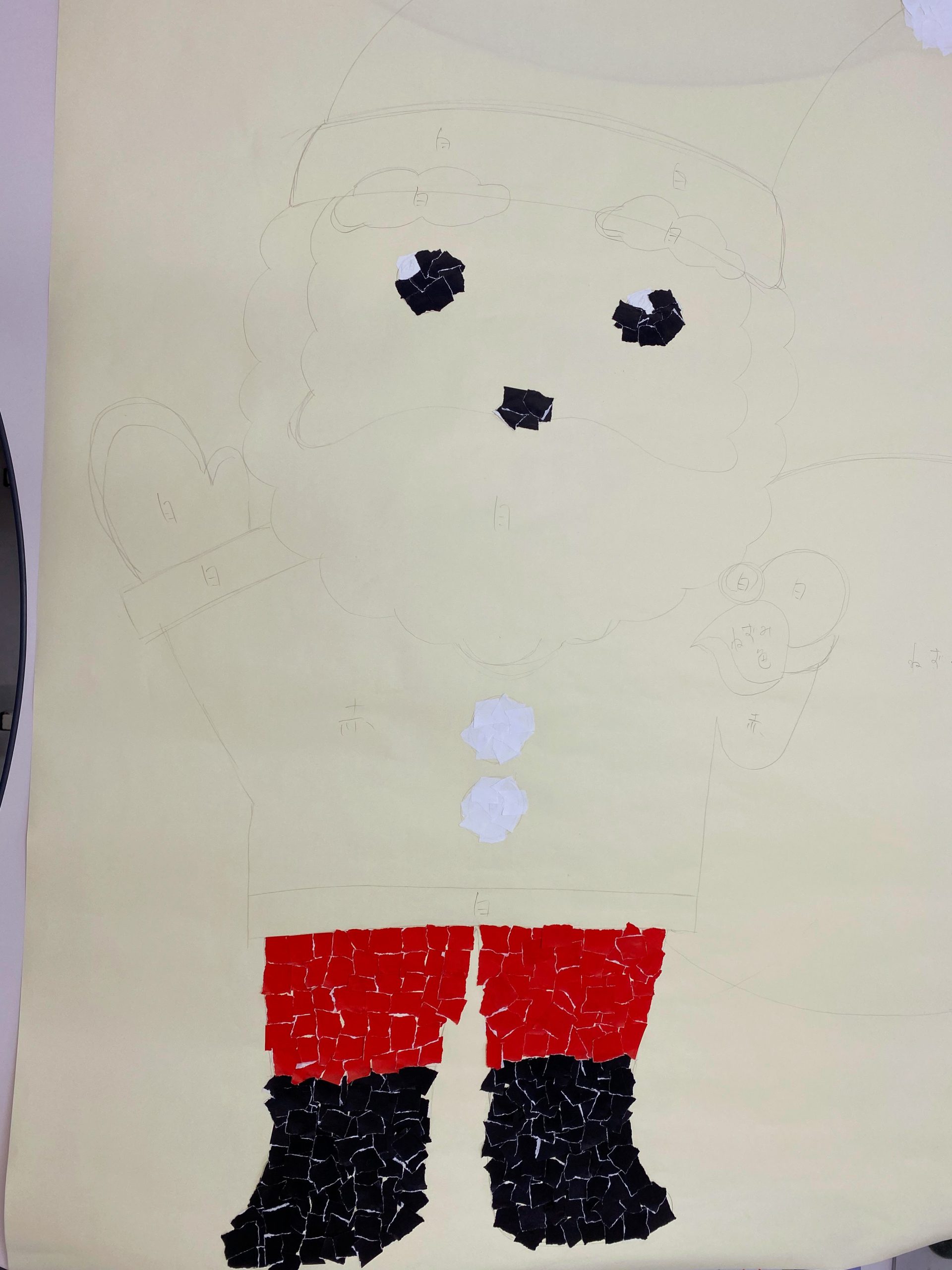 折り紙ペタペタ、壁画作り～気の早いサ〇タさん～